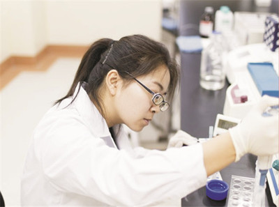 喜報(bào)！江蘇大學(xué)-新金浩茶油創(chuàng)新研究中心正式成立，引領(lǐng)食品開發(fā)新篇章